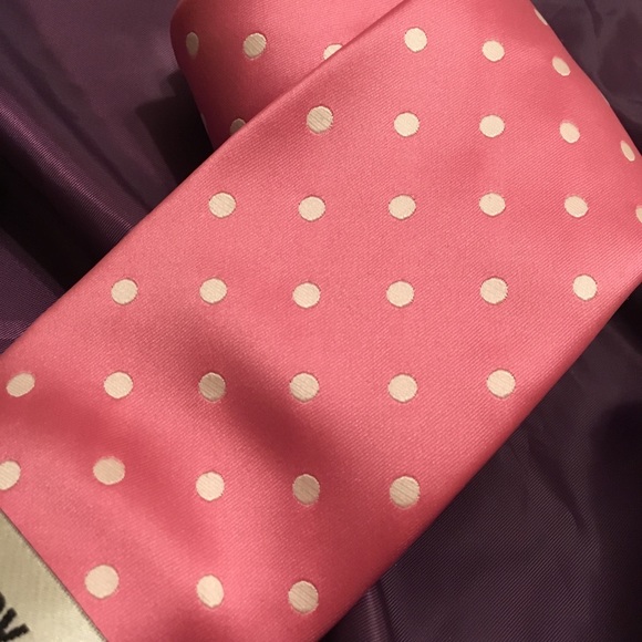 NEW MEN’S TIE PINK WHT POLKA DOTS - Picture 5 of 6